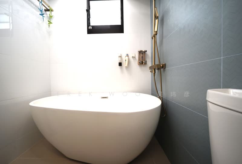 415C Northshore Drive, 415C Northshore Drive, 3 Bedrooms, 1,012 sqft, HDB Flat For Sale, by Derek Woo 吴玮彦, 500145819 - Bathroom - PropertyGuru.com.sg