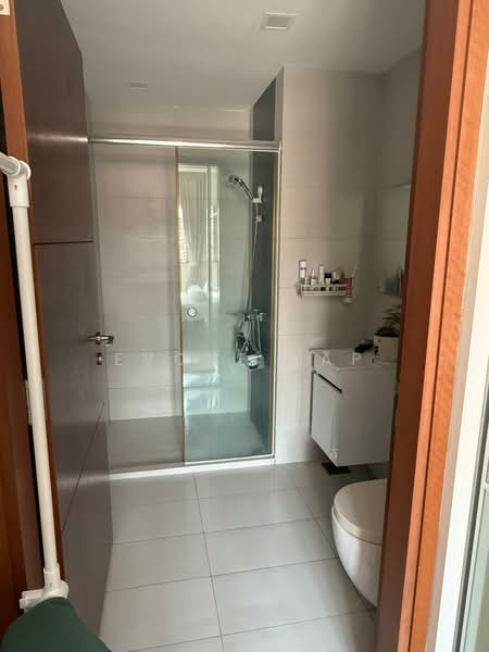 Treasures @ G19, 33 Lorong 19 Geylang, 1 Bedroom, 409 sqft, Condominium For Rent, by Evone Yap, 500145828 - Bathroom - PropertyGuru.com.sg