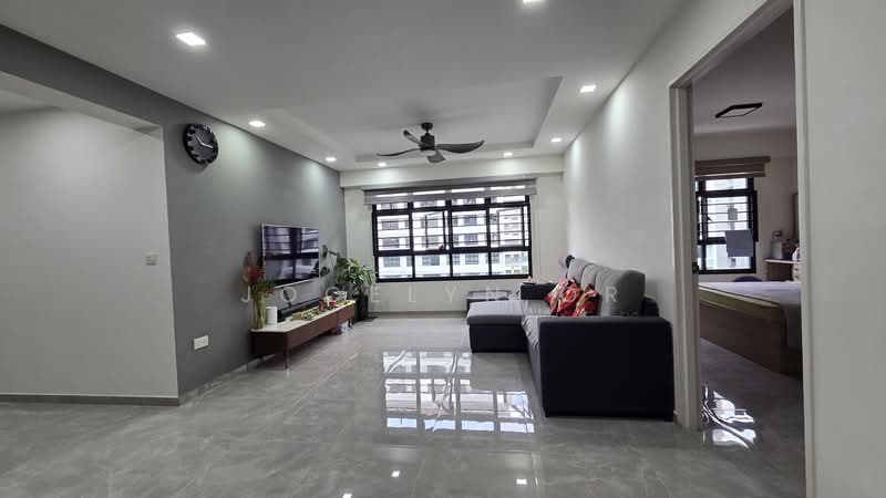 606D Tampines Street 61, 606D Tampines Street 61, 4 Bedrooms, 1,281 sqft, HDB Flat For Sale, by Jocelyn Or, 500145849 - Dumb-bell layout like condo - PropertyGuru.com.sg