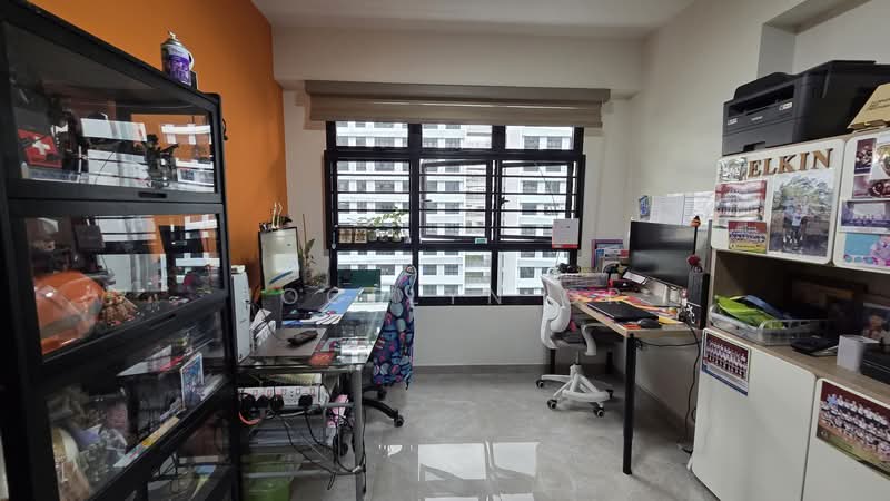 606D Tampines Street 61, 606D Tampines Street 61, 4 Bedrooms, 1,281 sqft, HDB Flat For Sale, by Jocelyn Or, 500145849 - Bedroom 4 - PropertyGuru.com.sg