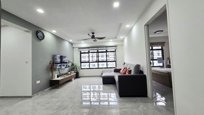 606D Tampines Street 61, 606D Tampines Street 61, 4 Bedrooms, 1,281 sqft, HDB Flat For Sale, by Jocelyn Or, 500145849 - Living Room - PropertyGuru.com.sg