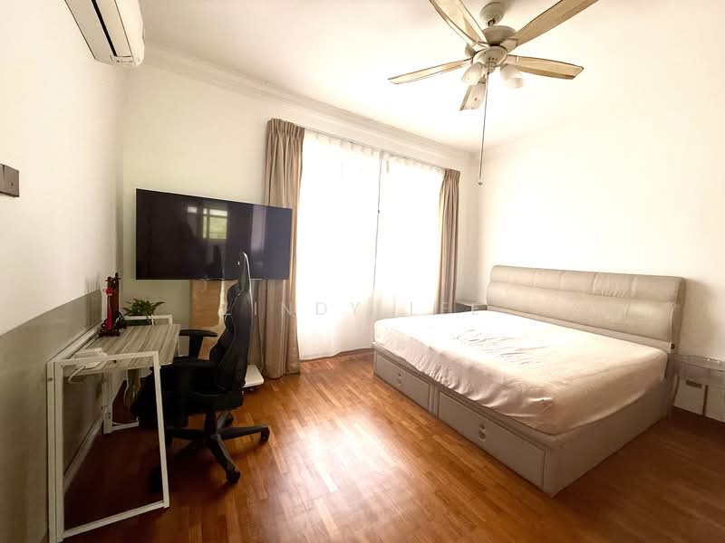 Beautiful Three Storey Terrace for Sale near Pasir Ris MRT, , 6 Bedrooms, 3,200 sqft, Terraced House For Sale, by Lindy Lee, 500145853 - Bedroom - PropertyGuru.com.sg