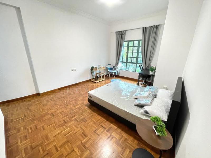 Gold Coast Condo, 360 Pasir Panjang Road, Buona Vista / West Coast / Clementi New Town, Room Rental, 180 sqft, Condominium For Rent, by Sean Ong, 500145863 - Bedroom - PropertyGuru.com.sg