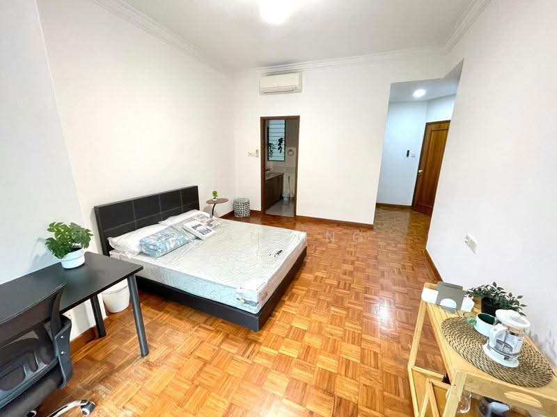 Gold Coast Condo, 360 Pasir Panjang Road, Buona Vista / West Coast / Clementi New Town, Room Rental, 180 sqft, Condominium For Rent, by Sean Ong, 500145863 - Bedroom - PropertyGuru.com.sg