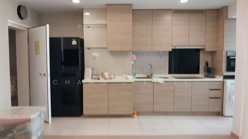 Bayou Residence, 349 Upper Paya Lebar Road, 2 Bedrooms, 786 sqft, Condominium For Rent, by Chang Lee Lee, 500145867 - Kitchen - PropertyGuru.com.sg