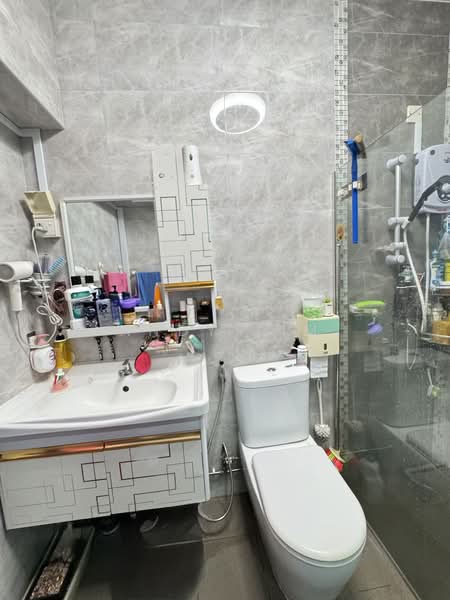 683C Choa Chu Kang Crescent, 683C Choa Chu Kang Crescent, 4 Bedrooms, 1,184 sqft, HDB Flat For Sale, by Andy Lim, 500145884 - Bathroom - PropertyGuru.com.sg