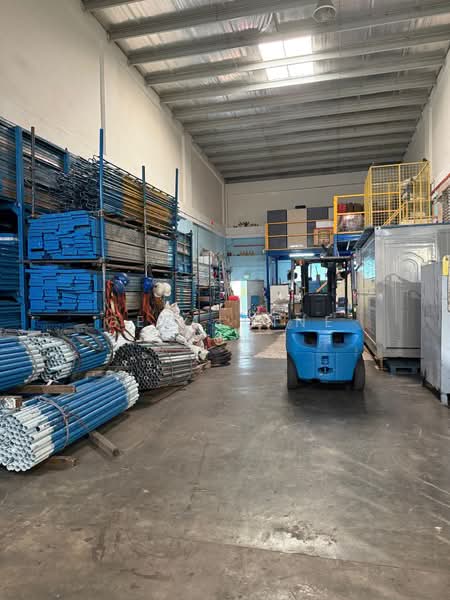 Pioneer Lot, 25 Benoi Road, 10,470 sqft, Factory / Workshop (B2) For Sale, by Geraldine Goh, 500145896 - Interior - CommercialGuru.com.sg