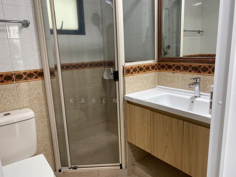 Regentville, 10 Hougang Street 92, 3 Bedrooms, 1,152 sqft, Condominium For Rent, by Karen Tan, 500145909 - Bathroom - PropertyGuru.com.sg