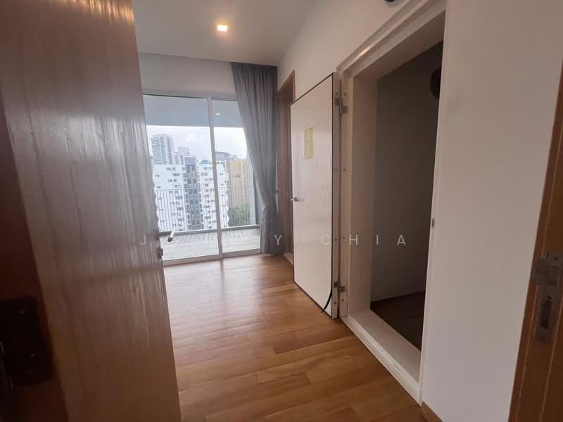 The Peak @ Cairnhill II, 61 Cairnhill Circle, 2 Bedrooms, 904 sqft, Condominium For Rent, by Johnny Chia, 500145925 - Interior - PropertyGuru.com.sg