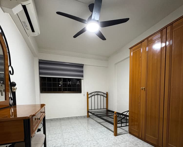 715 Yishun Street 71, 715 Yishun Street 71, 3 Bedrooms, 904 sqft, HDB Flat For Rent, by Shamir ., 500145930 - Bedroom Common 1 - PropertyGuru.com.sg
