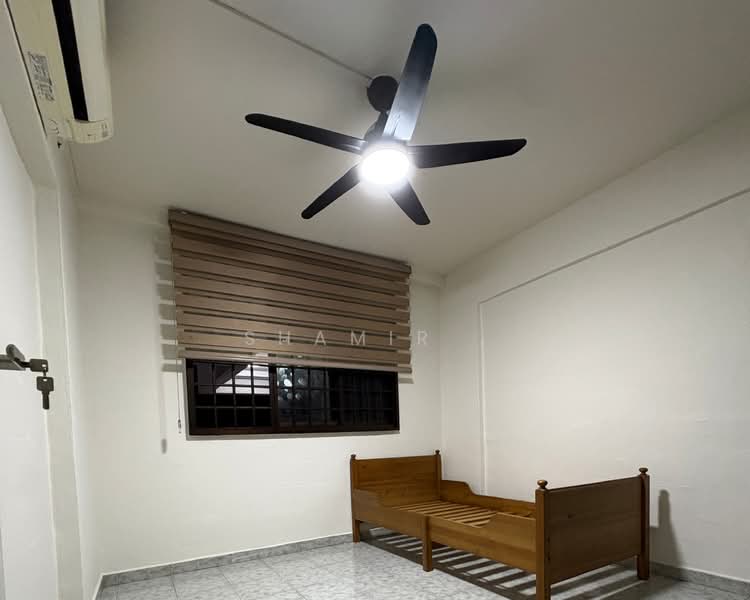 715 Yishun Street 71, 715 Yishun Street 71, 3 Bedrooms, 904 sqft, HDB Flat For Rent, by Shamir ., 500145930 - Bedroom Common 2 - PropertyGuru.com.sg