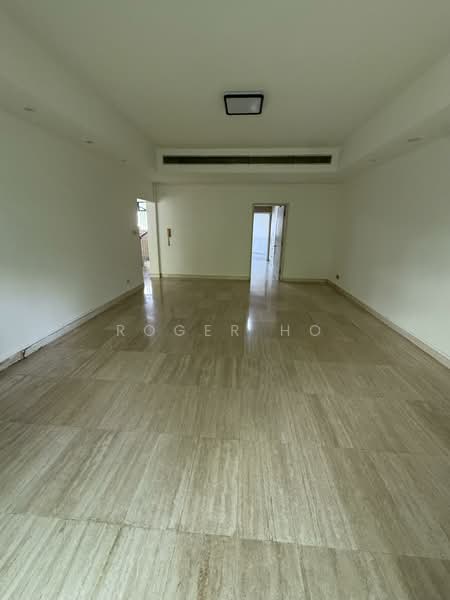 The Arcadia (Arcadia Gardens), 239 Arcadia Road, 5 Bedrooms, 6,566 sqft, Condominium For Sale, by Roger Ho, 500145934 - Living Room - PropertyGuru.com.sg