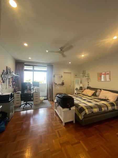 Astrid Meadows, 42 Coronation Road West, 4 Bedrooms, 2,745 sqft, Condominium For Rent, by Karen Tan, 500145948 - Master Bedroom - PropertyGuru.com.sg