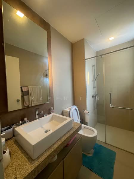 Astrid Meadows, 42 Coronation Road West, 4 Bedrooms, 2,745 sqft, Condominium For Rent, by Karen Tan, 500145948 - JM Bathroom - PropertyGuru.com.sg