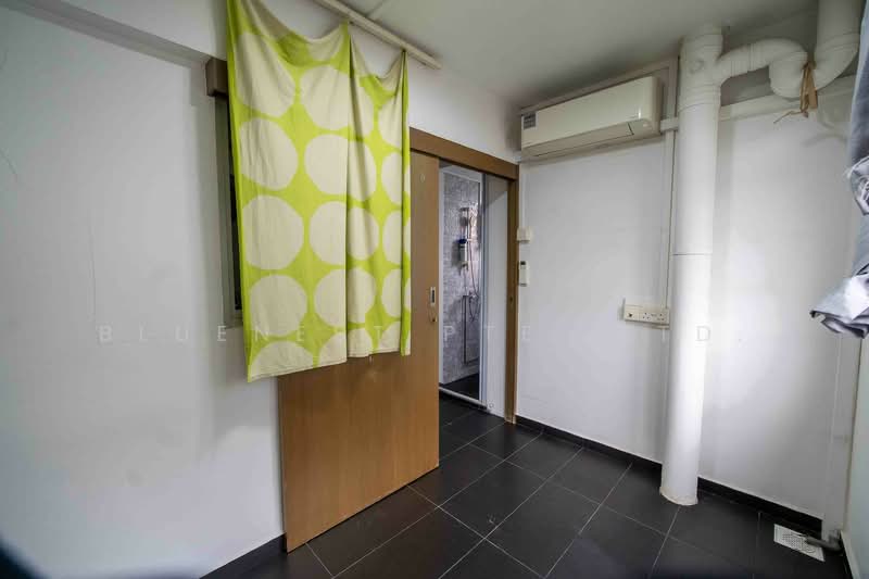 4 Lorong Lew Lian, 4 Lorong Lew Lian, 2 Bedrooms, 688 sqft, HDB Flat For Sale, by CLARENCE LIANG, 500145955 - Interior - PropertyGuru.com.sg