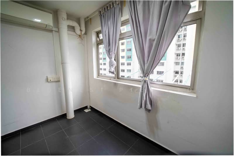4 Lorong Lew Lian, 4 Lorong Lew Lian, 2 Bedrooms, 688 sqft, HDB Flat For Sale, by CLARENCE LIANG, 500145955 - Interior - PropertyGuru.com.sg