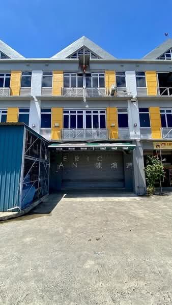 Kb Industrial Building, 10 Kaki Bukit Road 1, 4,542 sqft, Factory / Workshop (B2) For Sale, by Eric Chan 陳鴻運, 500145970 - Exterior - CommercialGuru.com.sg