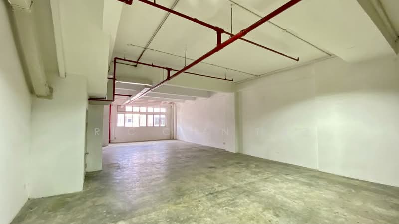 B2 Industrial with Loading Bay at Eunos Kaki Bukit, Eunos Kaki Bukit, 4,542 sqft, Factory / Workshop (B2) For Sale, by Eric Chan 陳鴻運, 500145973 - Interior - CommercialGuru.com.sg