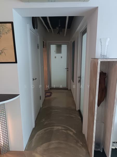 23 Teban Gardens Road, 23 Teban Gardens Road, 2 Bedrooms, 720 sqft, HDB Flat For Rent, by Sophia Bay, 500145974 - Corridor - PropertyGuru.com.sg