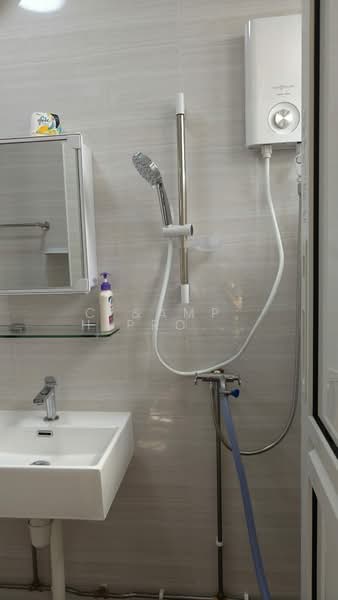 980 Jurong West Street 93, 980 Jurong West Street 93, 3 Bedrooms, 1,216 sqft, HDB Flat For Rent, by SHIRLEY, 500146003 - Bathroom - PropertyGuru.com.sg
