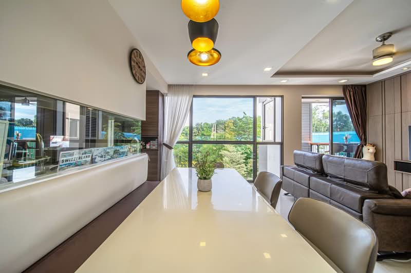 Vue 8 Residence, Pasir Ris Heights, 4 Bedrooms, 1,313 sqft, Condominium For Sale, by Caleb Peh, 500146012 - Living & Dining Room - PropertyGuru.com.sg