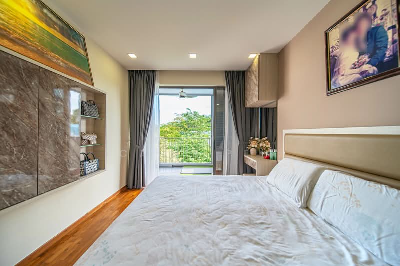 Vue 8 Residence, Pasir Ris Heights, 4 Bedrooms, 1,313 sqft, Condominium For Sale, by Caleb Peh, 500146012 - Master Bedroom - PropertyGuru.com.sg