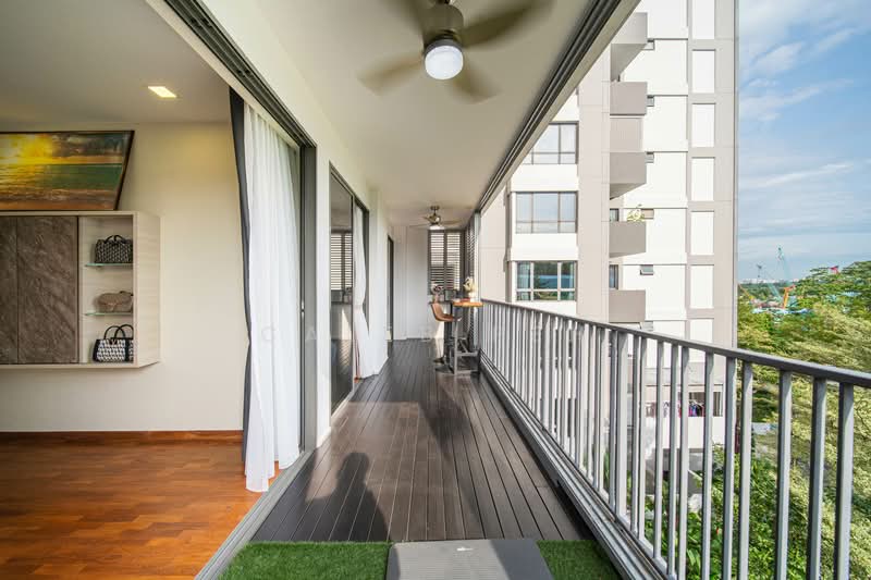 Vue 8 Residence, Pasir Ris Heights, 4 Bedrooms, 1,313 sqft, Condominium For Sale, by Caleb Peh, 500146012 - Balcony - PropertyGuru.com.sg