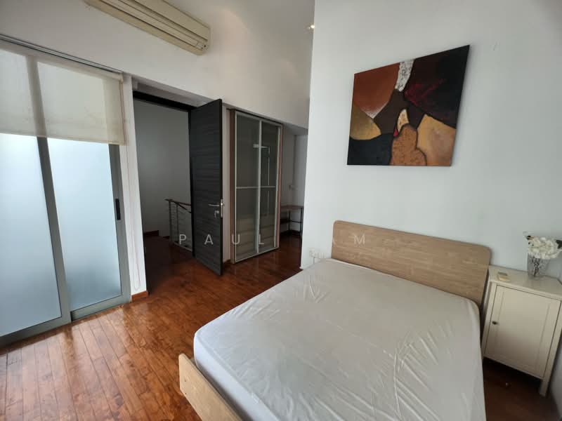 Robertson Edge, 18 Tong Watt Road, 1 Bedroom, 872 sqft, Apartment For Rent, by Paul Fam, 500146019 - Bedroom - PropertyGuru.com.sg