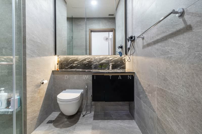 Daintree Residence, 11D Toh Tuck Road, 2 Bedrooms, 667 sqft, Condominium For Sale, by Dewi Tan, 500146022 - Bathroom - PropertyGuru.com.sg
