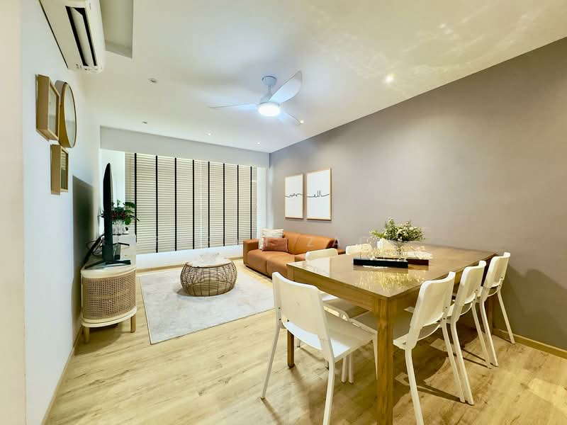 620B Tampines Street 61, 620B Tampines Street 61, 3 Bedrooms, 1,001 sqft, HDB Flat For Sale, by Farah Zack, 500146025 - Living Room - PropertyGuru.com.sg