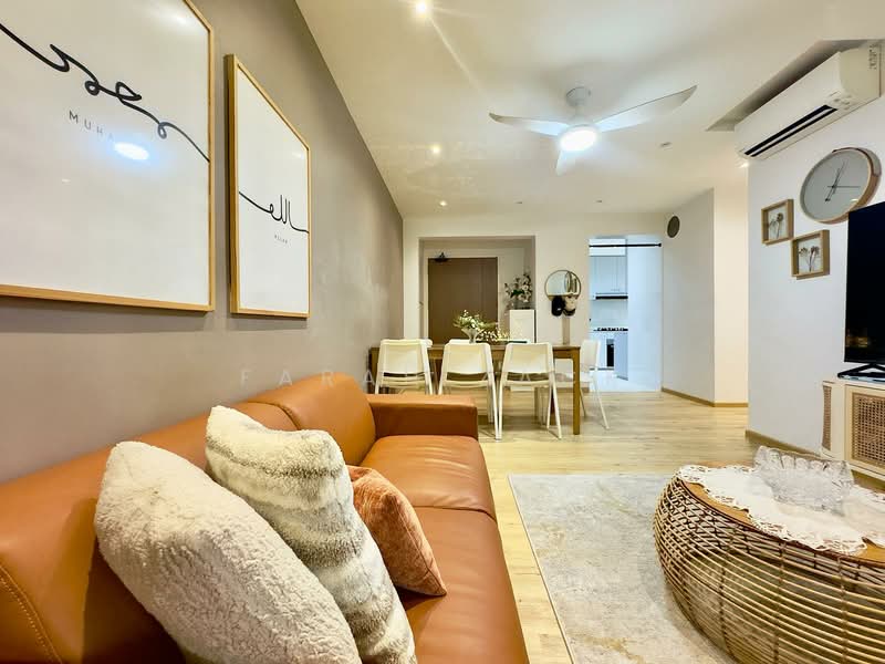 620B Tampines Street 61, 620B Tampines Street 61, 3 Bedrooms, 1,001 sqft, HDB Flat For Sale, by Farah Zack, 500146025 - Living Room - PropertyGuru.com.sg