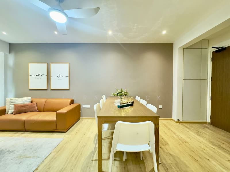 620B Tampines Street 61, 620B Tampines Street 61, 3 Bedrooms, 1,001 sqft, HDB Flat For Sale, by Farah Zack, 500146025 - Living Room - PropertyGuru.com.sg