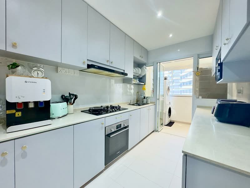 620B Tampines Street 61, 620B Tampines Street 61, 3 Bedrooms, 1,001 sqft, HDB Flat For Sale, by Farah Zack, 500146025 - Kitchen - PropertyGuru.com.sg