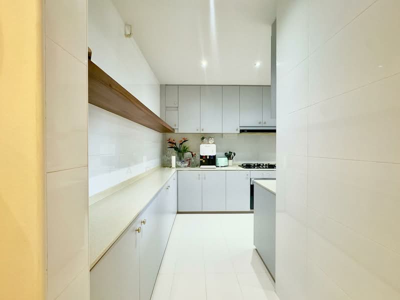 620B Tampines Street 61, 620B Tampines Street 61, 3 Bedrooms, 1,001 sqft, HDB Flat For Sale, by Farah Zack, 500146025 - Kitchen - PropertyGuru.com.sg