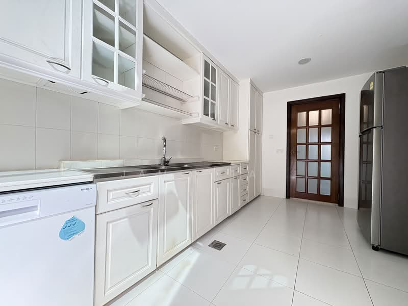 The Draycott, 50 Draycott Park, 4 Bedrooms, 2,788 sqft, Condominium For Rent, by James Tay, 500146030 - Kitchen - PropertyGuru.com.sg