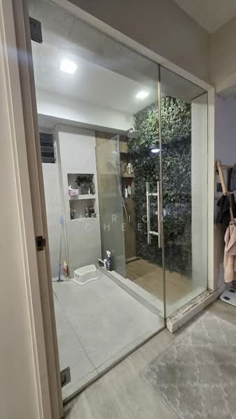 624A Punggol Central, 624A Punggol Central, 3 Bedrooms, 1,022 sqft, HDB Flat For Sale, by Patrick Chee, 500146036 - Bathroom - PropertyGuru.com.sg