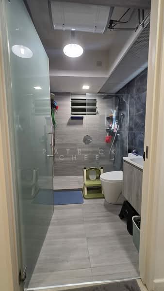624A Punggol Central, 624A Punggol Central, 3 Bedrooms, 1,022 sqft, HDB Flat For Sale, by Patrick Chee, 500146036 - Bathroom - PropertyGuru.com.sg