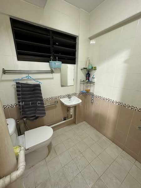 2 Teck Whye Avenue, 2 Teck Whye Avenue, Room Rental, 107 sqft, HDB Flat For Rent, by Michelle Ong, 500146041 - Bathroom - PropertyGuru.com.sg