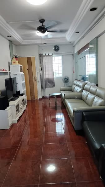 213 Bedok North Street 1, 213 Bedok North Street 1, Room Rental, 180 sqft, HDB Flat For Rent, by Michelle Lee, 500146048 - Living Room - PropertyGuru.com.sg