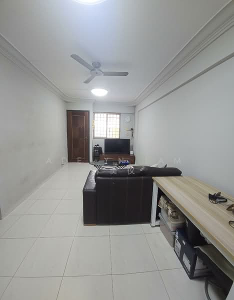 741 Yishun Avenue 5, 741 Yishun Avenue 5, 2 Bedrooms, 721 sqft, HDB Flat For Sale, by Adelyn Lam 林美仪, 500146060 - Living Room - PropertyGuru.com.sg