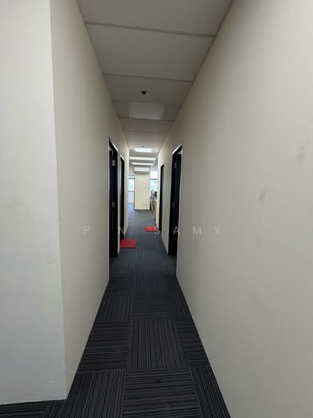Tradehub 21, 18 Boon Lay Way, 1,582 sqft, Light Industrial (B1) For Rent, by P N Samy, 500146075 - Corridor - CommercialGuru.com.sg