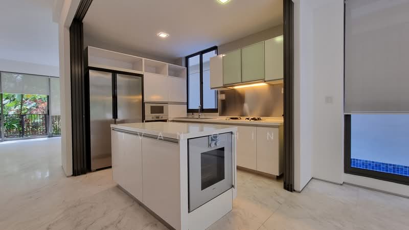 Shamrock Villas, Namly Place, 5 Bedrooms, 6,178 sqft, Cluster House For Rent, by Ivan Chin, 500146092 - Kitchen - PropertyGuru.com.sg