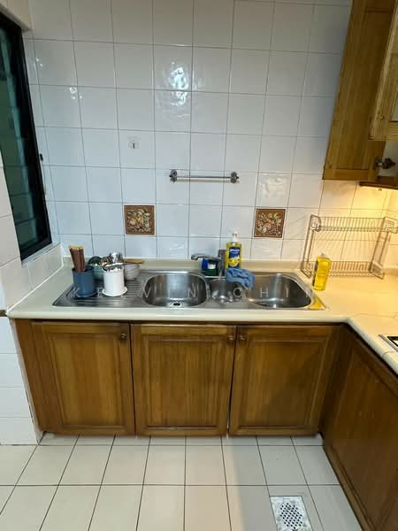 The Anchorage, 370E Alexandra Road, 3 Bedrooms, 1,464 sqft, Condominium For Rent, by Kelvin Chin, 500146095 - Kitchen - PropertyGuru.com.sg