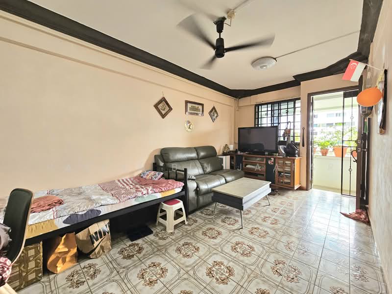 471 Ang Mo Kio Avenue 10, 471 Ang Mo Kio Avenue 10, 2 Bedrooms, 721 sqft, HDB Flat For Sale, by Hassan Bin Jaafar, 500146110 - Living Room - PropertyGuru.com.sg