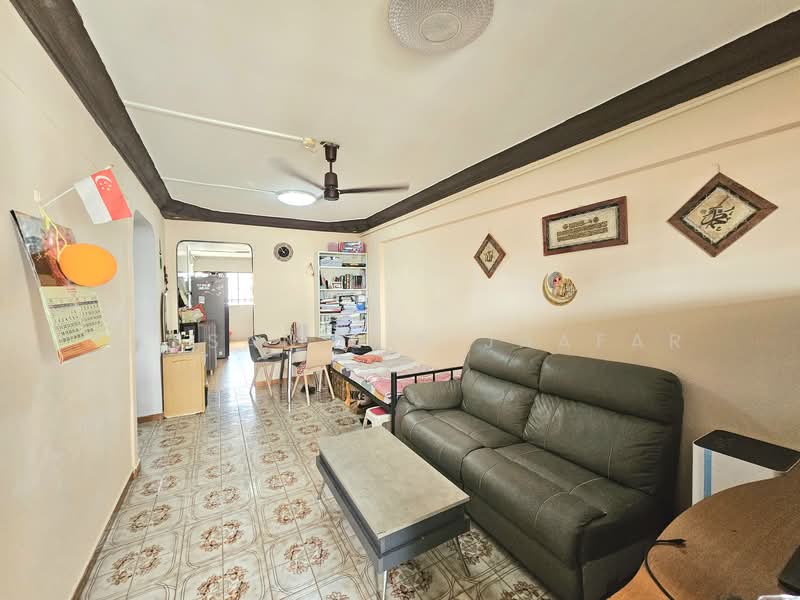 471 Ang Mo Kio Avenue 10, 471 Ang Mo Kio Avenue 10, 2 Bedrooms, 721 sqft, HDB Flat For Sale, by Hassan Bin Jaafar, 500146110 - Living Room - PropertyGuru.com.sg