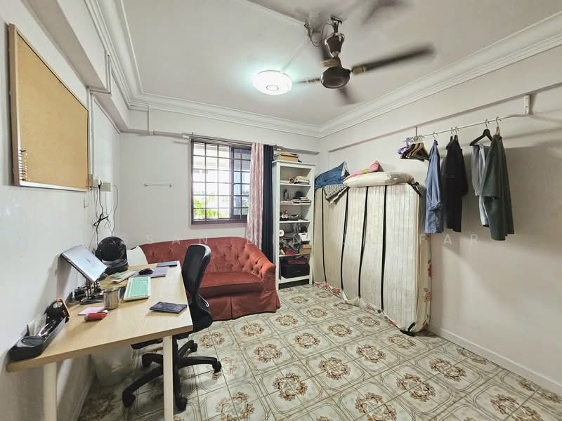 471 Ang Mo Kio Avenue 10, 471 Ang Mo Kio Avenue 10, 2 Bedrooms, 721 sqft, HDB Flat For Sale, by Hassan Bin Jaafar, 500146110 - Study - PropertyGuru.com.sg