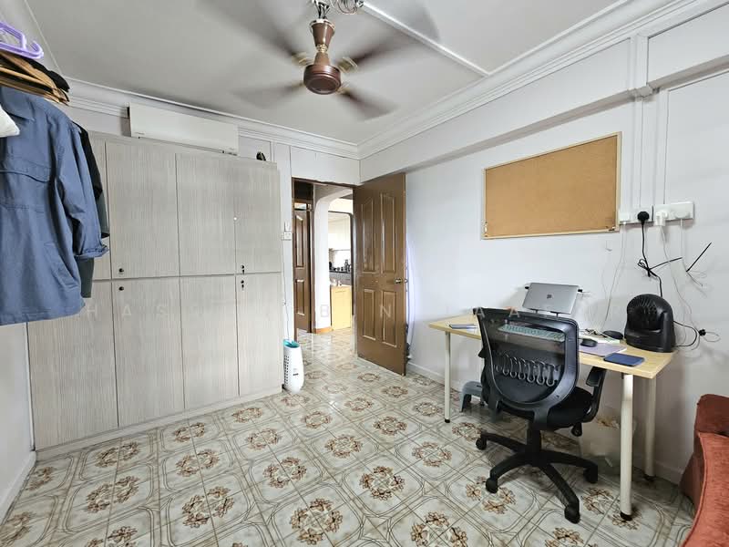 471 Ang Mo Kio Avenue 10, 471 Ang Mo Kio Avenue 10, 2 Bedrooms, 721 sqft, HDB Flat For Sale, by Hassan Bin Jaafar, 500146110 - Study - PropertyGuru.com.sg