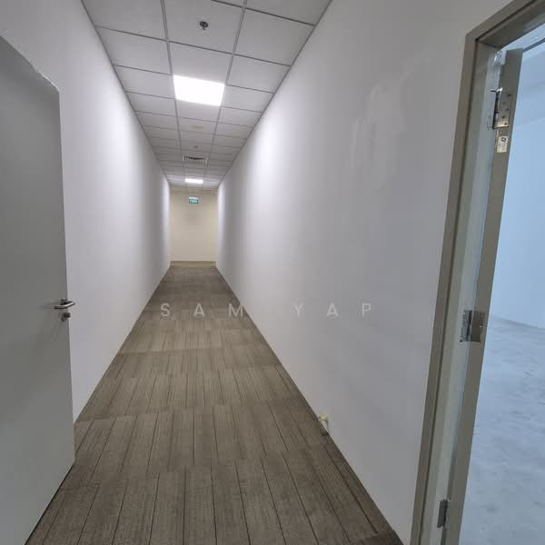 Golden Agri Plaza, 108 Pasir Panjang Road, 2,290 sqft, Light Industrial (B1) For Rent, by Sam Yap, 500146113 - Corridor - CommercialGuru.com.sg
