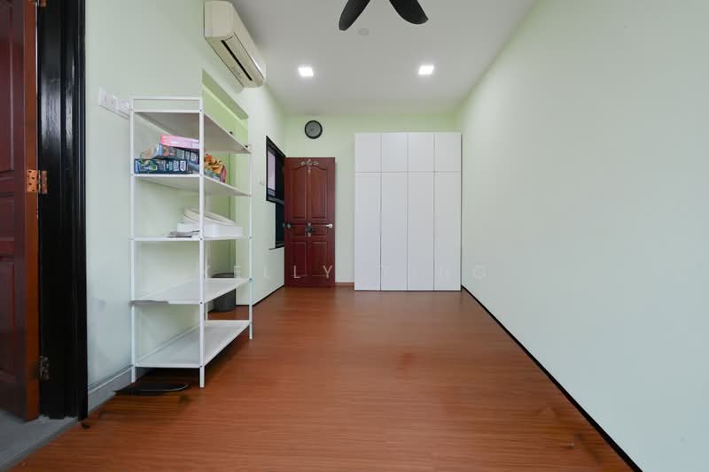 Toh Tuck Inter Terrace, Toh Tuck / Kismis / Eng Kong, 6 Bedrooms, 3,000 sqft, Terraced House For Sale, by Kelly Ting, 500146143 - Interior - PropertyGuru.com.sg