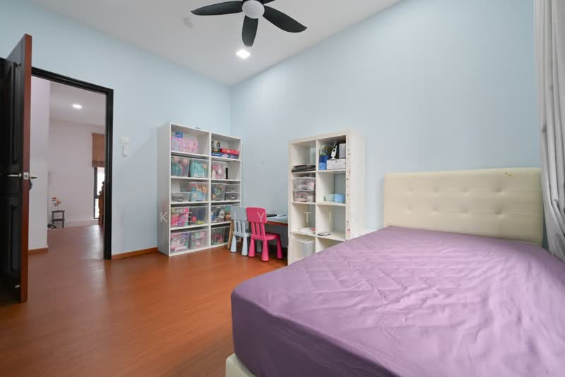 Toh Tuck Inter Terrace, Toh Tuck / Kismis / Eng Kong, 6 Bedrooms, 3,000 sqft, Terraced House For Sale, by Kelly Ting, 500146143 - Bedroom - PropertyGuru.com.sg